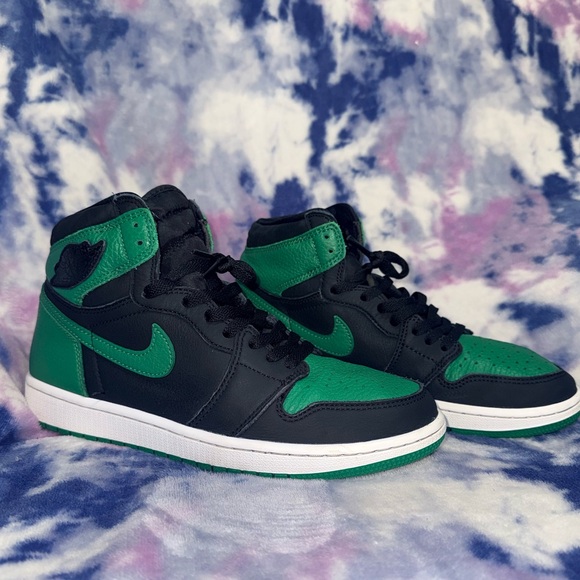 Jordan 1 Retro High Pine Green Black - 8.5 Men’s/ 10 Women’s - Picture 2 of 9